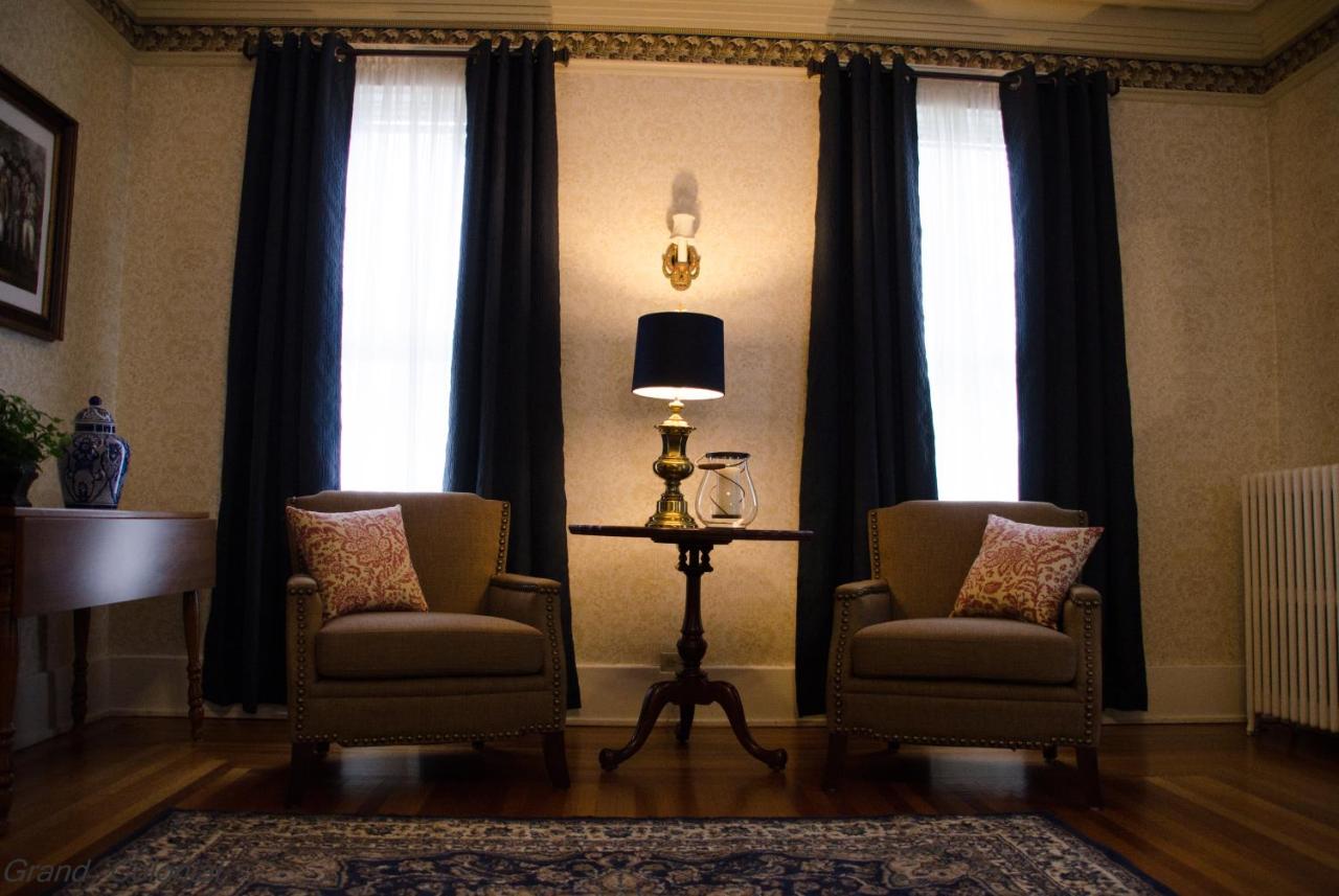 | Grand Colonial Bed and Breakfast