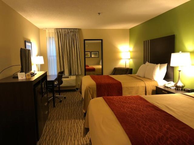 | Inn at Clinton