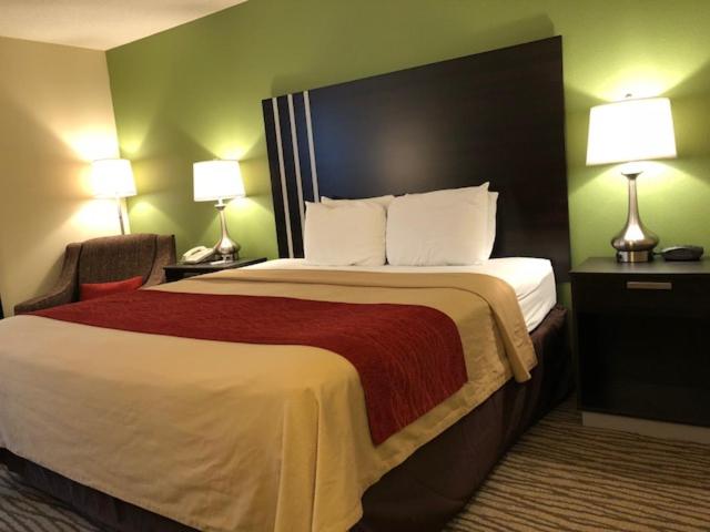 | Inn at Clinton