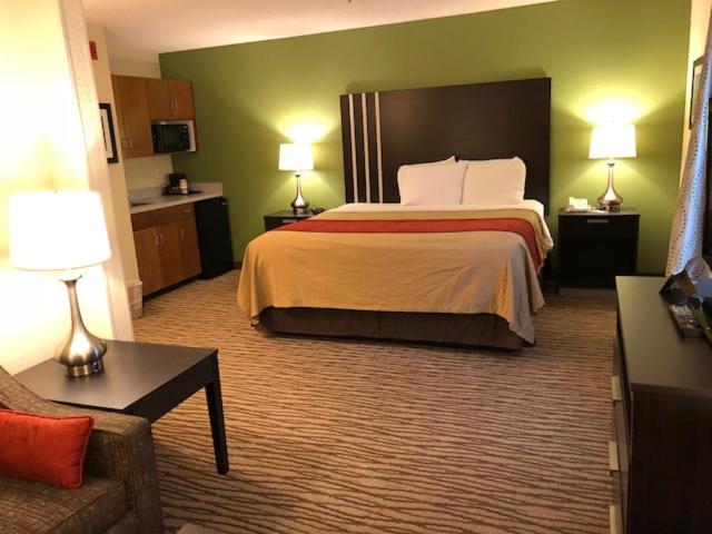 | Inn at Clinton
