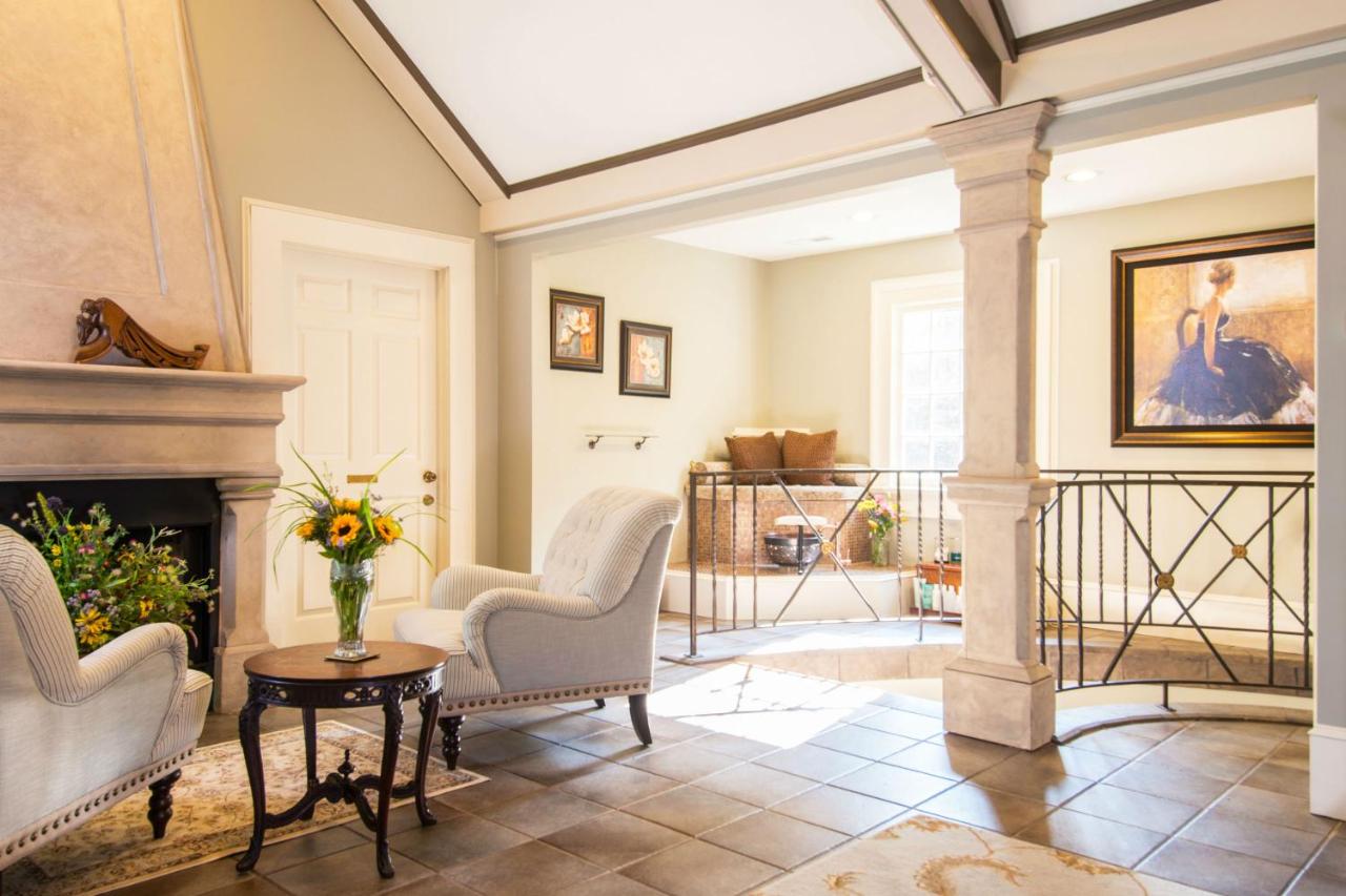 | Hillbrook Inn & Spa