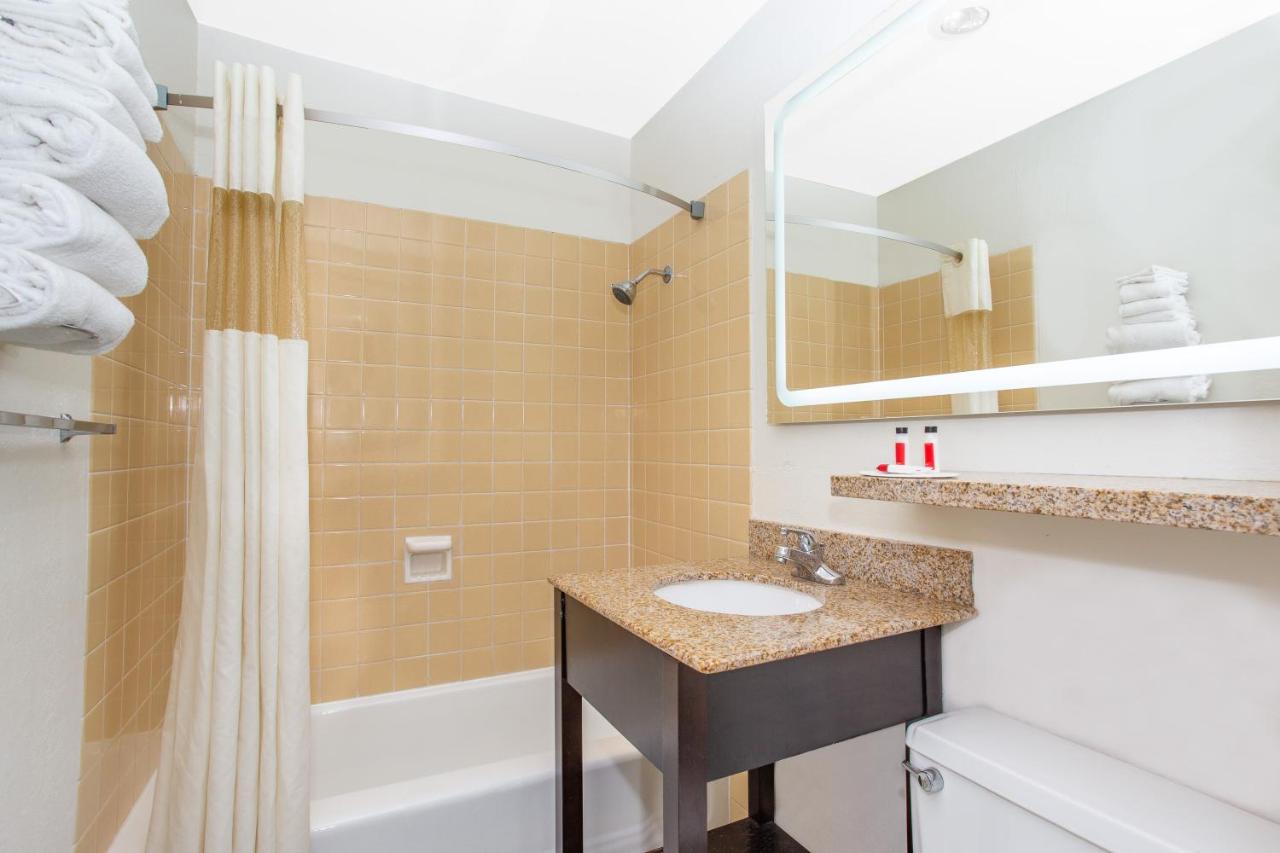 Double Room with Two Double Beds - Non-Smoking at Howard Johnson by Wyndham Colorado Springs