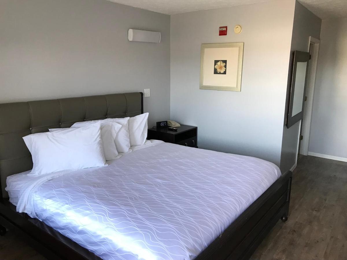 | Apple Valley Inn Pigeon Forge