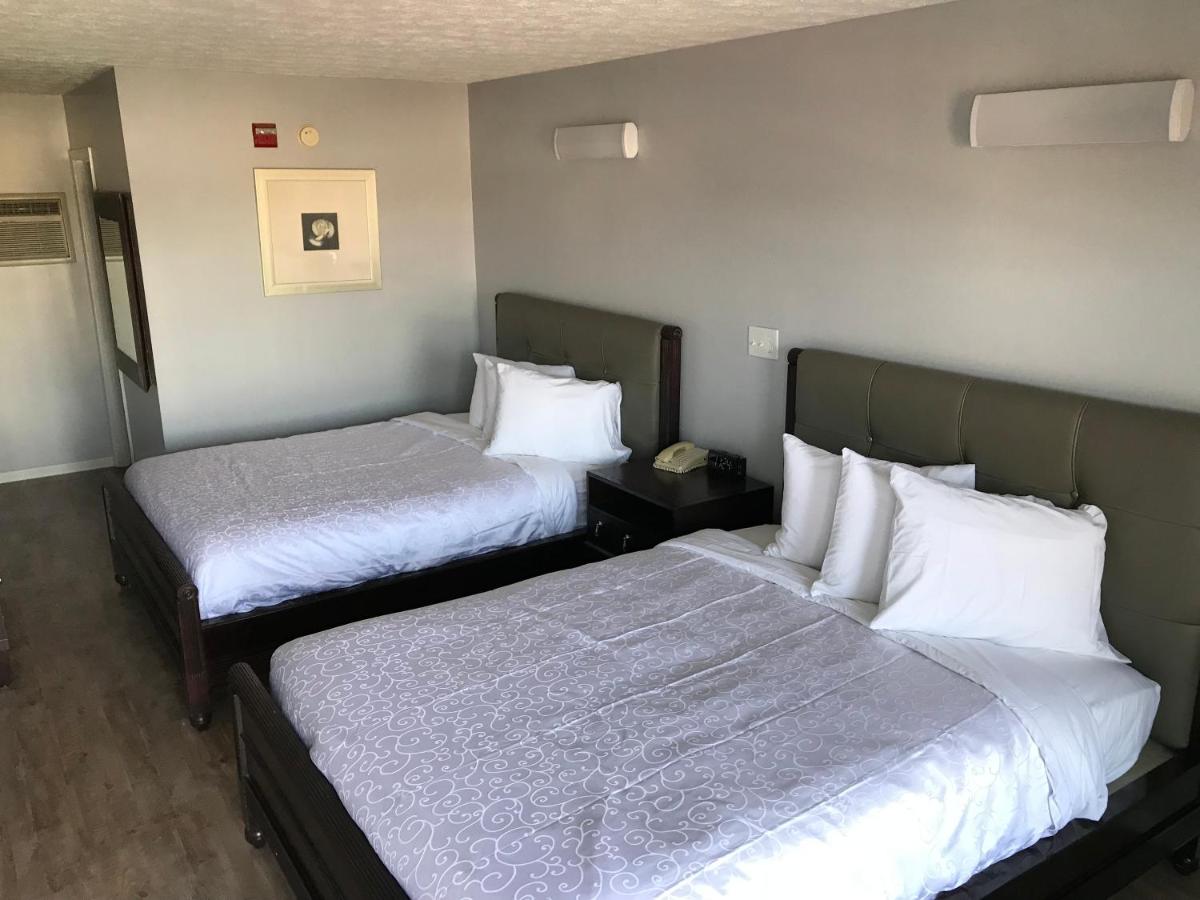 | Apple Valley Inn Pigeon Forge