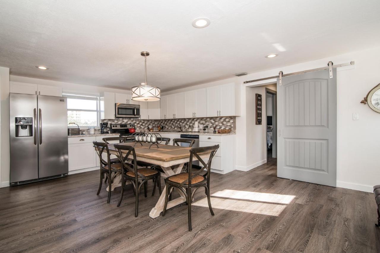 | Seaside Cottage B