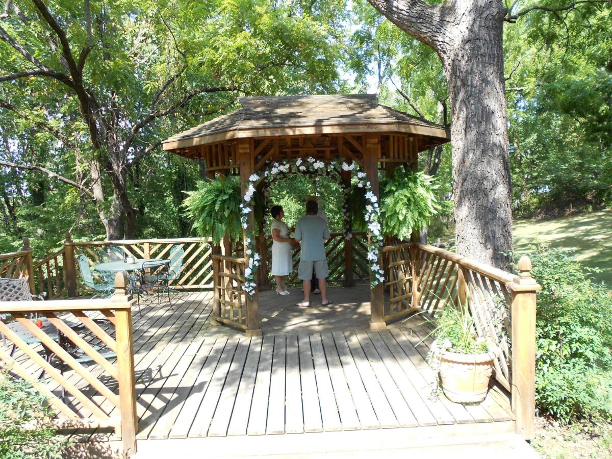 | Sherwood Court Cottages