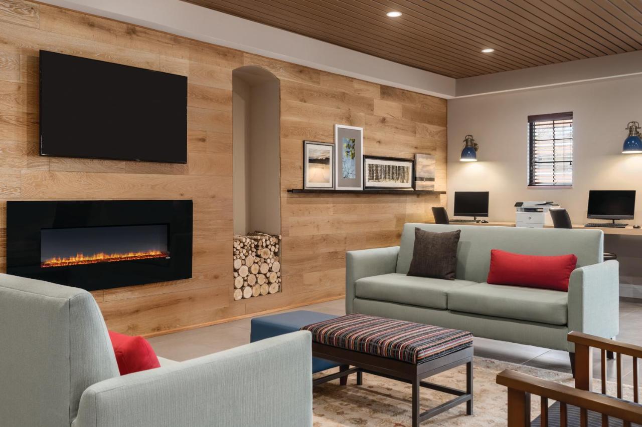  | Country Inn & Suites by Radisson, Chicago-Hoffman
