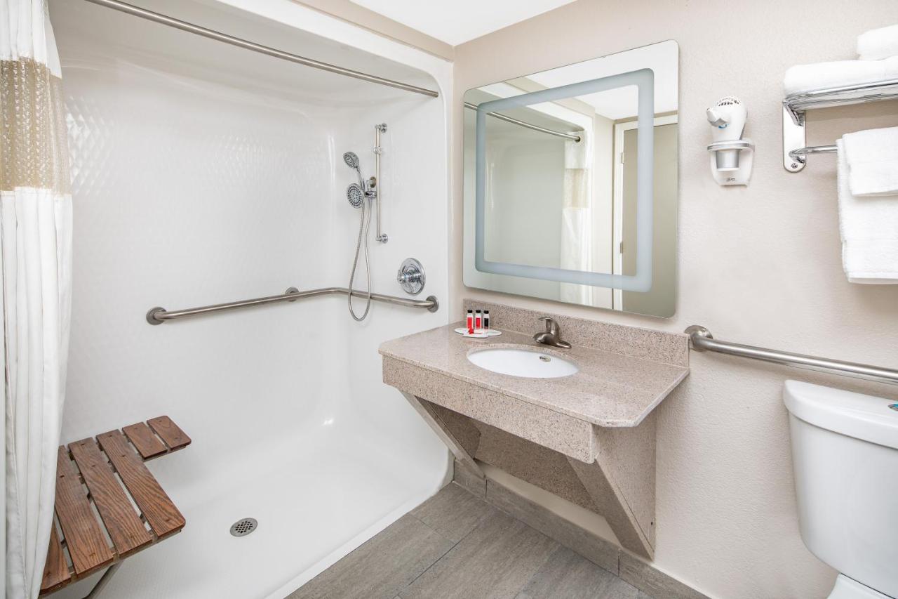 King Room - Mobility Access/Non-Smoking at Ramada by Wyndham Alpharetta/Atlanta North