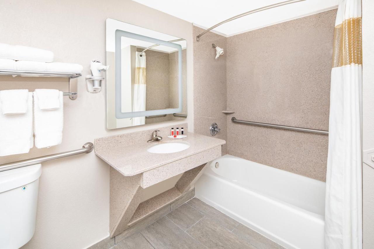 King Room - Non-Smoking at Ramada by Wyndham Alpharetta/Atlanta North
