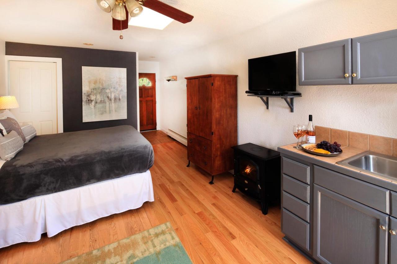 Deluxe Queen Studio  at Inn on the Russian River