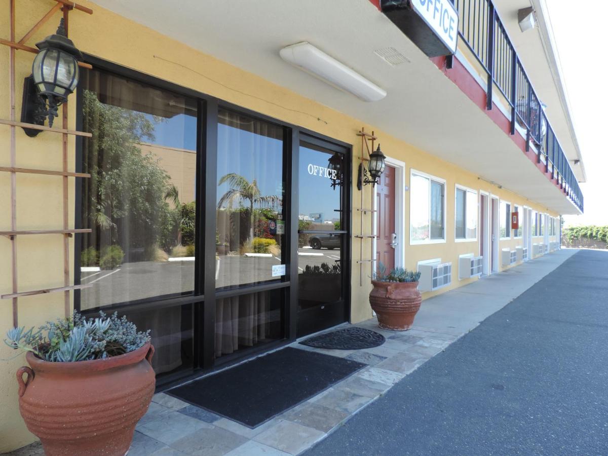 | Lotus of Lompoc - A Great Hospitality Inn