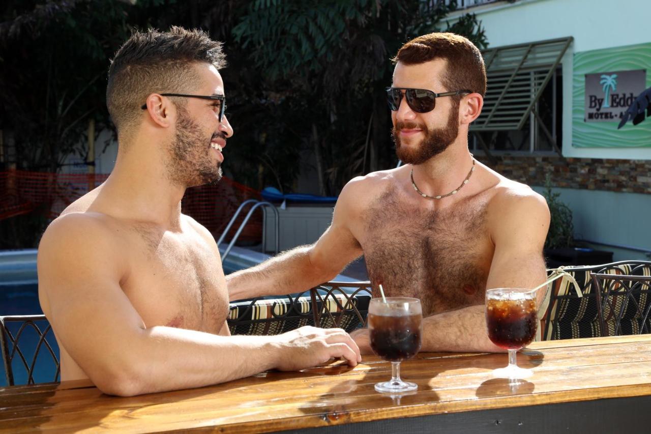 | The Big Coconut Guesthouse - Gay Men's Resort