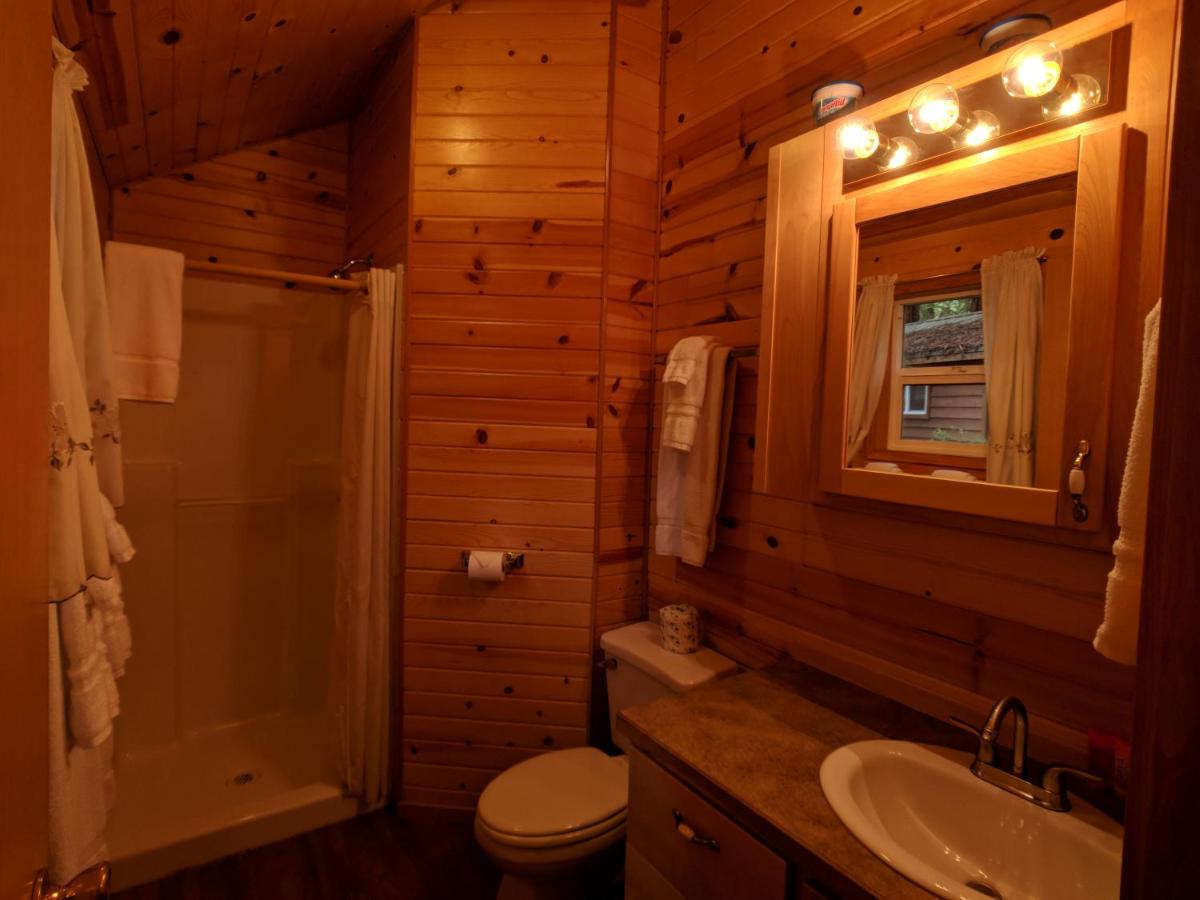 | Emerald Forest Cabins