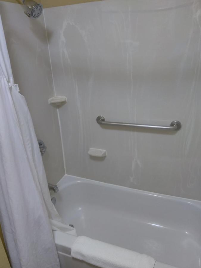 King Room - Non-Smoking at Baymont by Wyndham Madison Heights Detroit Area