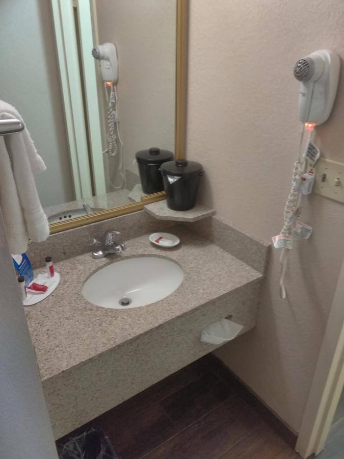 King Suite with Spa Bath and Sofa Bed at Baymont by Wyndham Madison Heights Detroit Area
