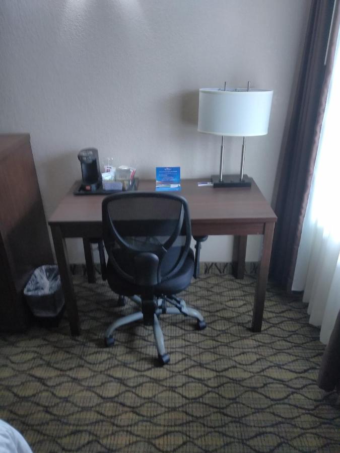 King Room - Mobility Access/Non-Smoking at Baymont by Wyndham Madison Heights Detroit Area