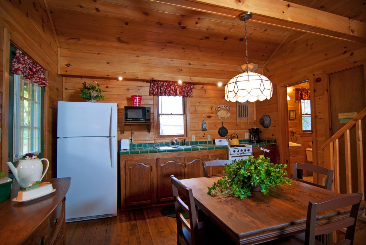 | Mountain Springs Cabins