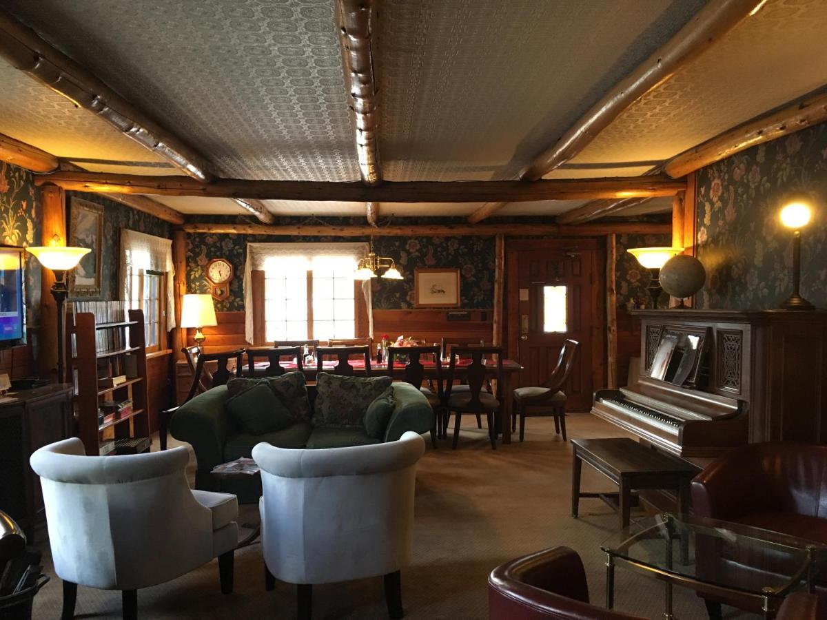 | Frisco Lodge