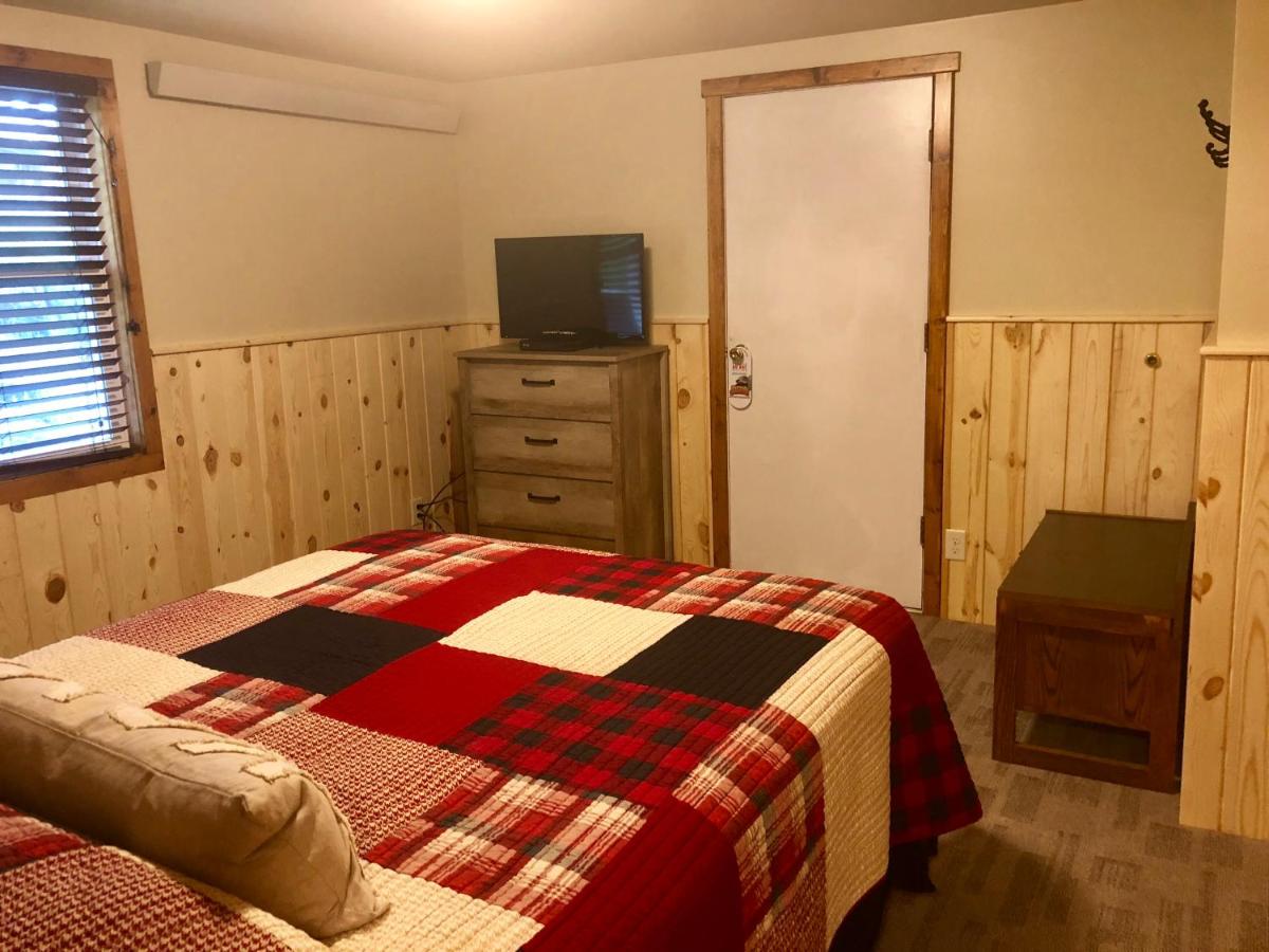 Three-Bedroom Villa at Rockerville Lodge & Cabins