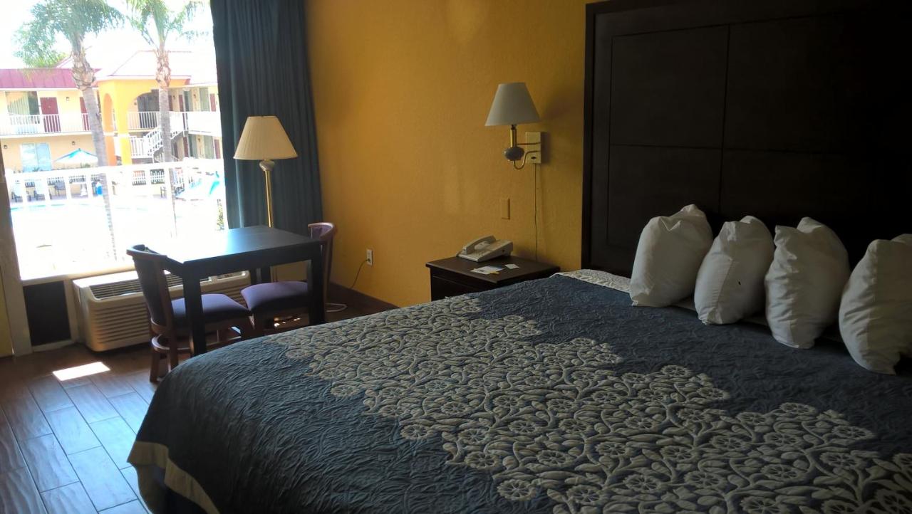 King Room - Mobility Access/Non-Smoking at Days Inn & Suites by Wyndham Port Richey