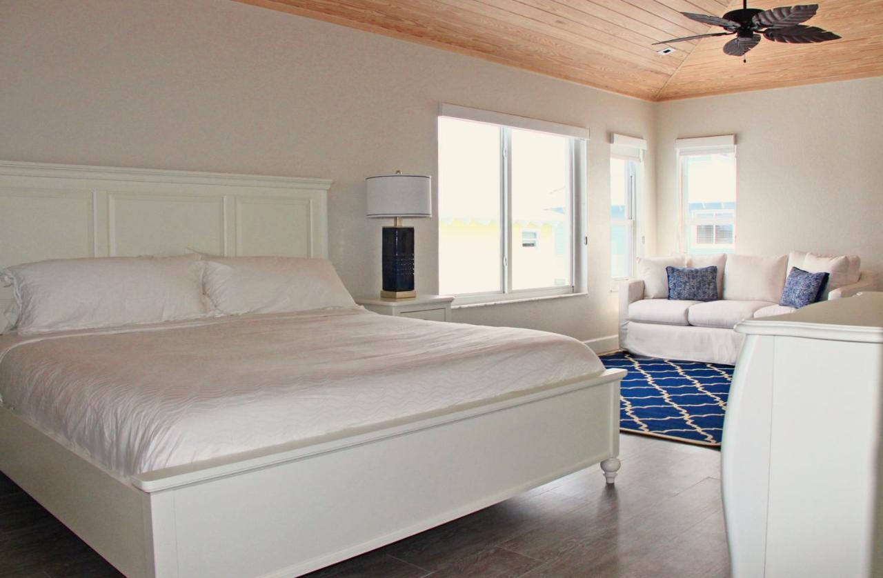 Villa - Beach Front at Dolphin Point Villas
