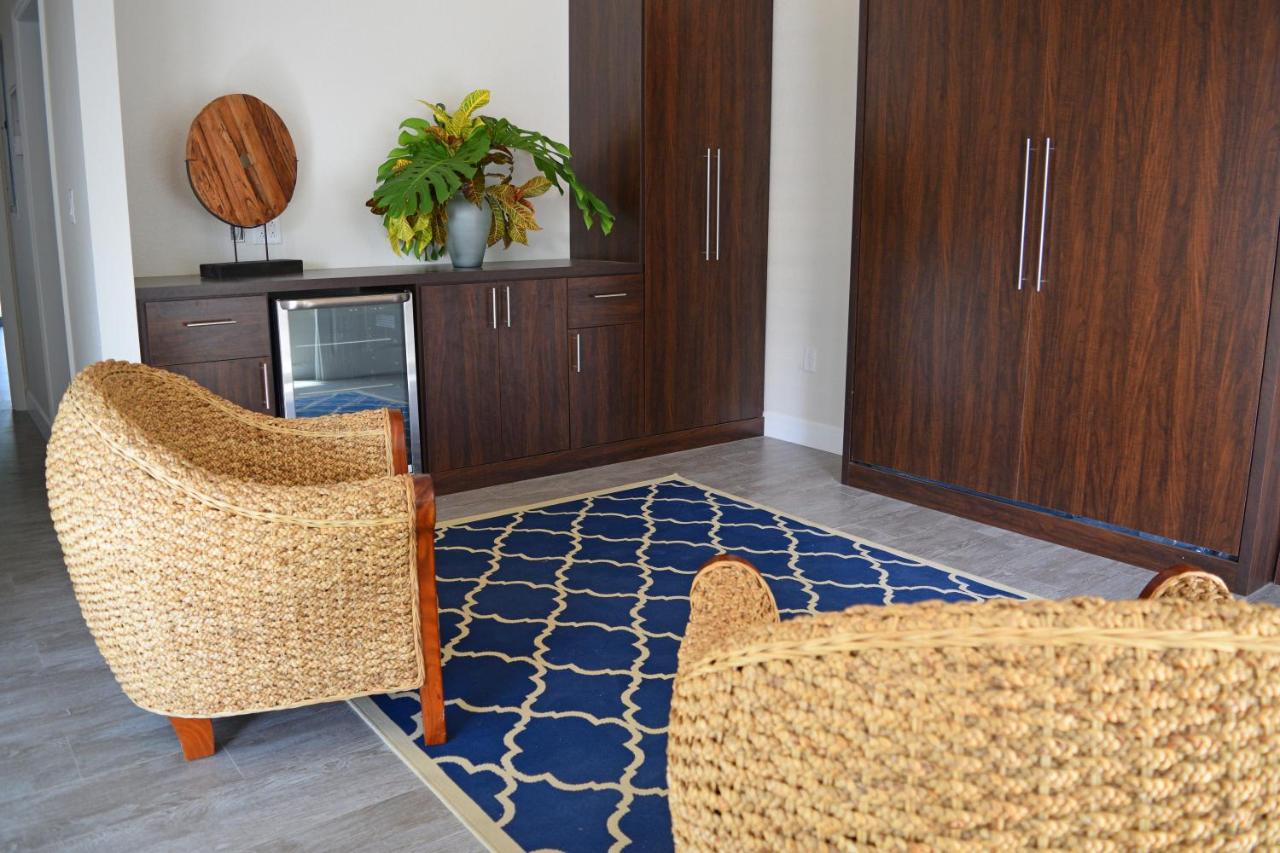 Suite with Pool View at Dolphin Point Villas