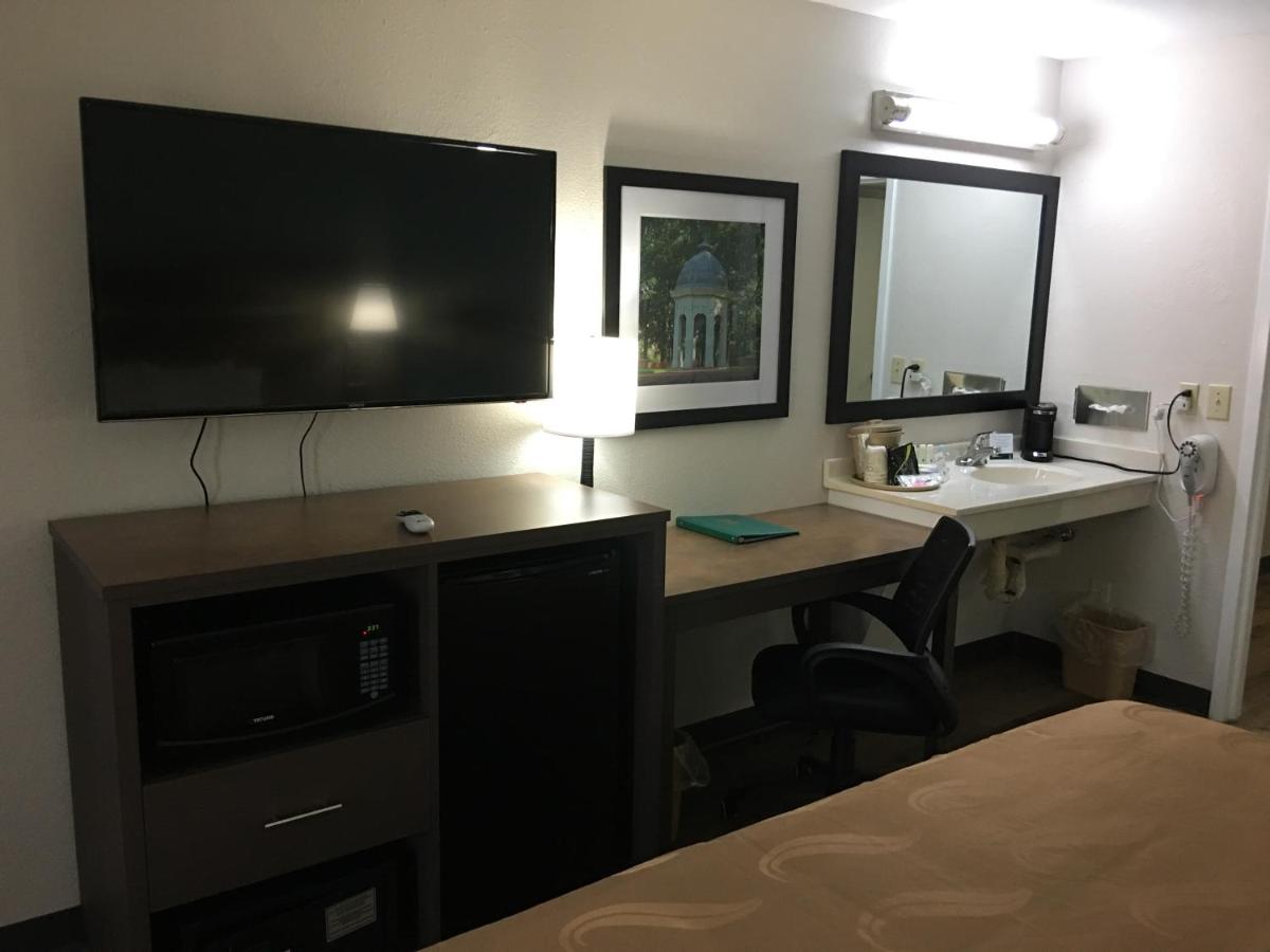 King Room - Accessible/Non-Smoking at Quality Inn Greenville near University