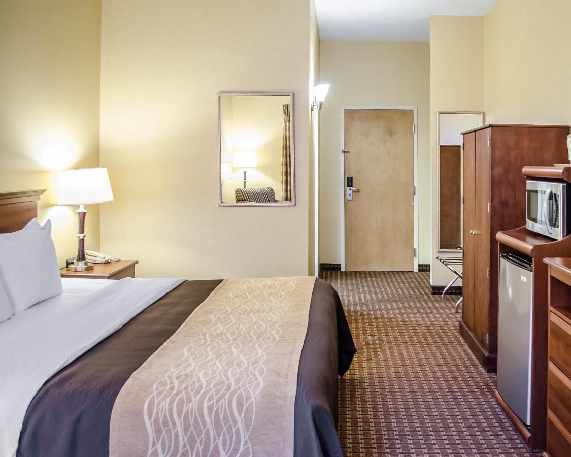 Room #7591412 at Comfort Inn Mechanicsburg - Harrisburg South