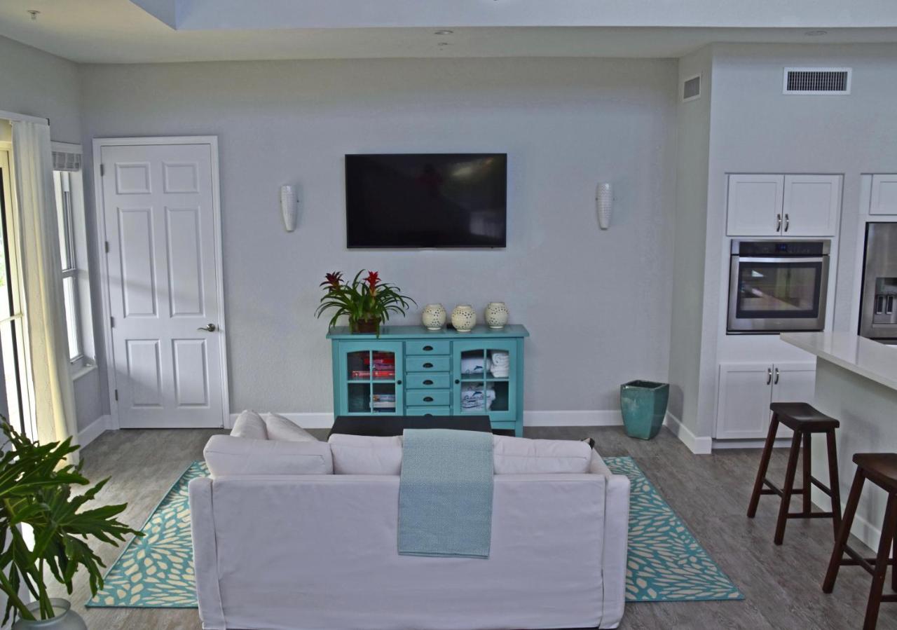 Deluxe Villa at Dolphin Point Villas