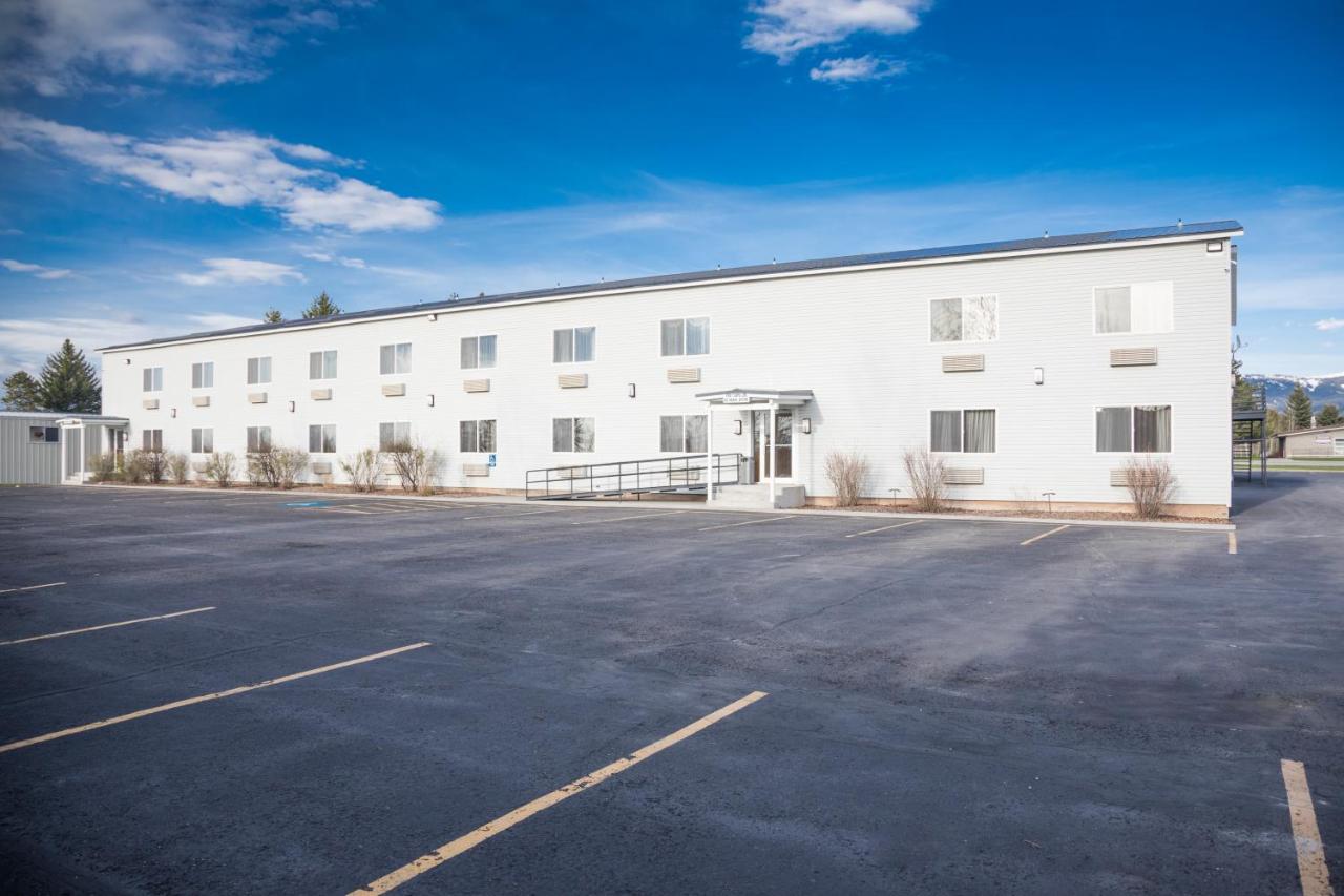  | Teton West Motel