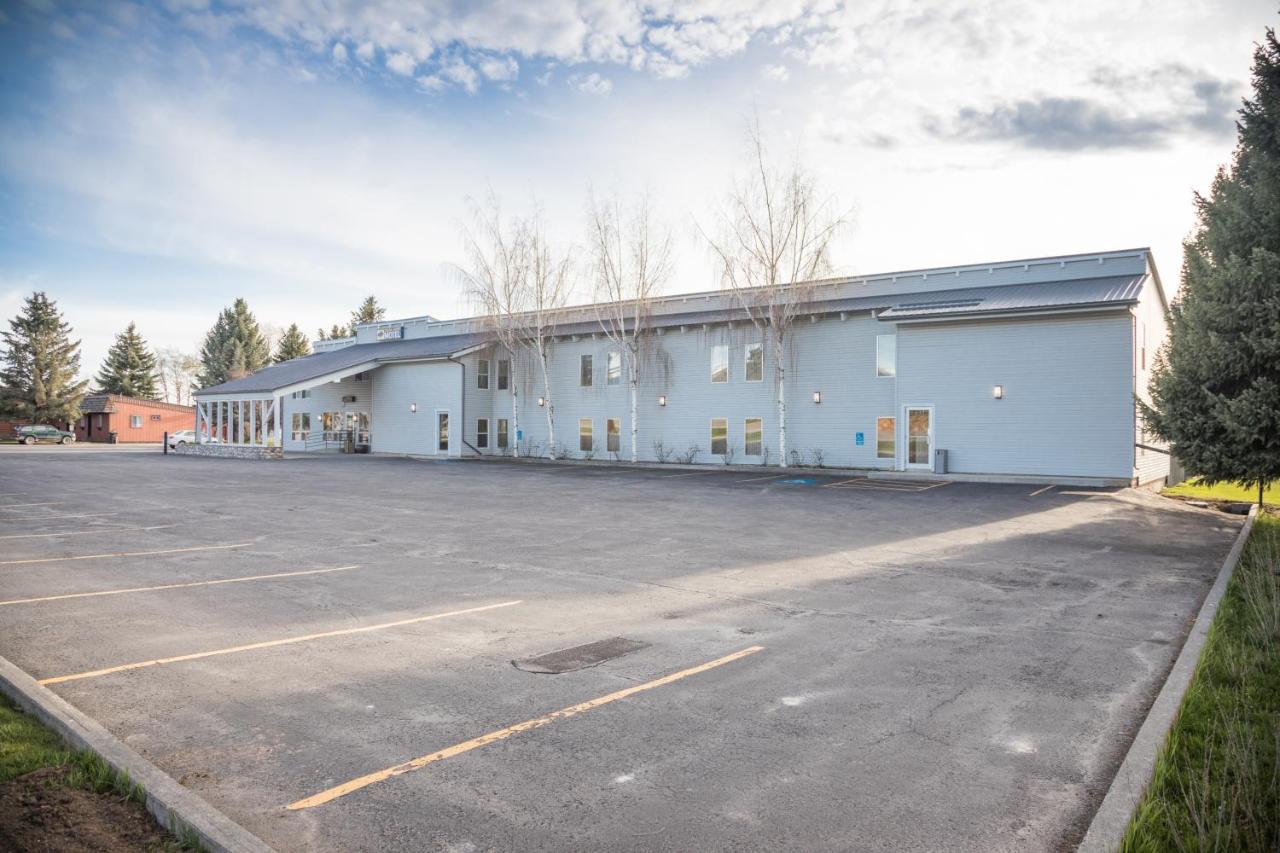  | Teton West Motel