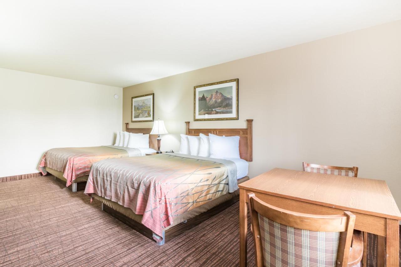  | Teton West Motel