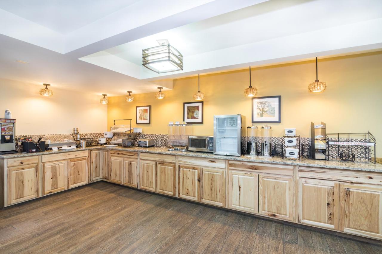  | Teton West Motel