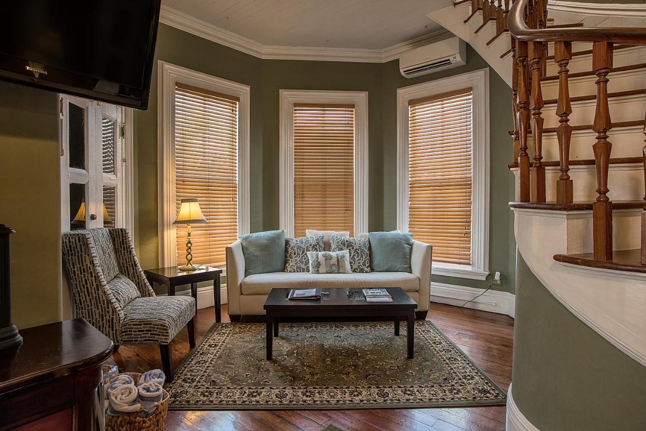  | The Artist House
