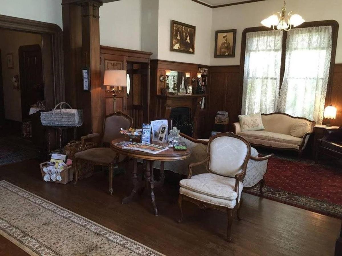 | Bradford Place Inn (California)