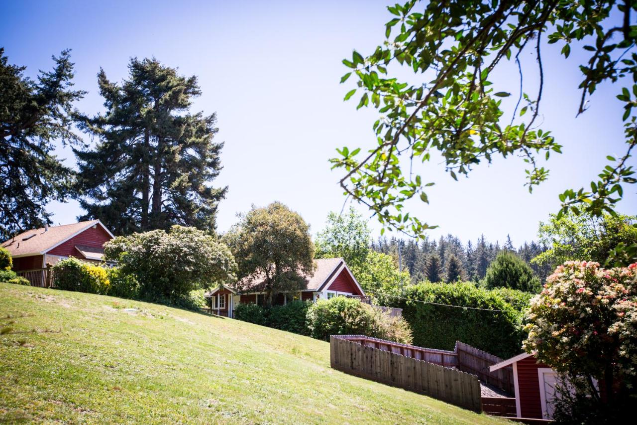 | View Crest Lodge