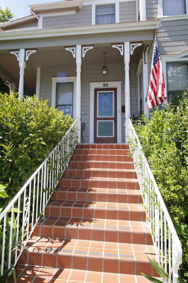 | Bradford Place Inn (California)