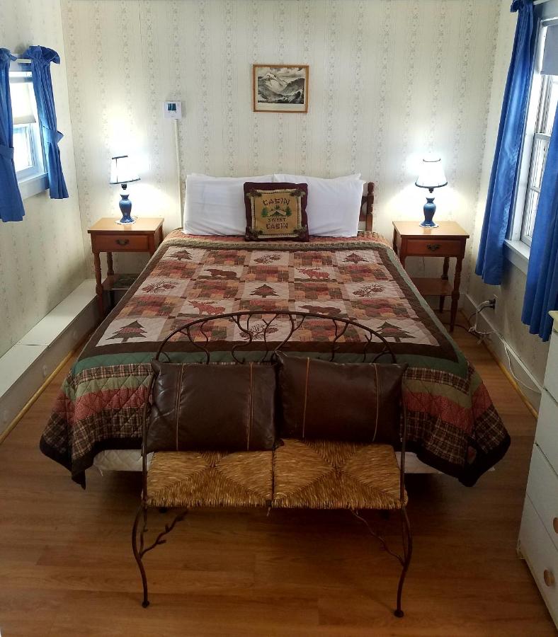| Bartlett Inn