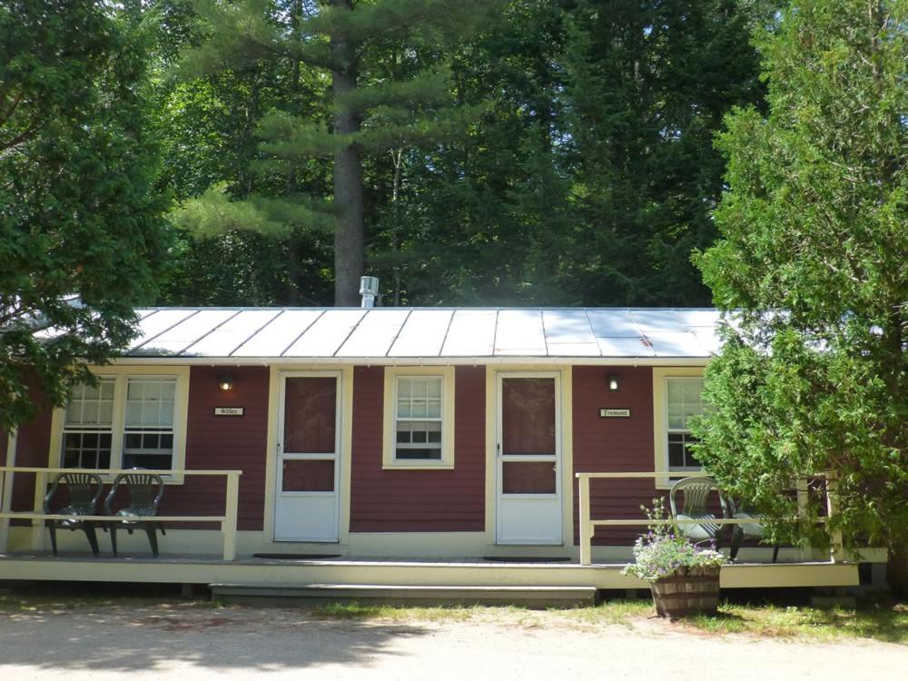 | Bartlett Inn
