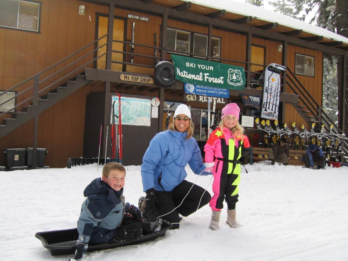 | Montecito Sequoia Lodge