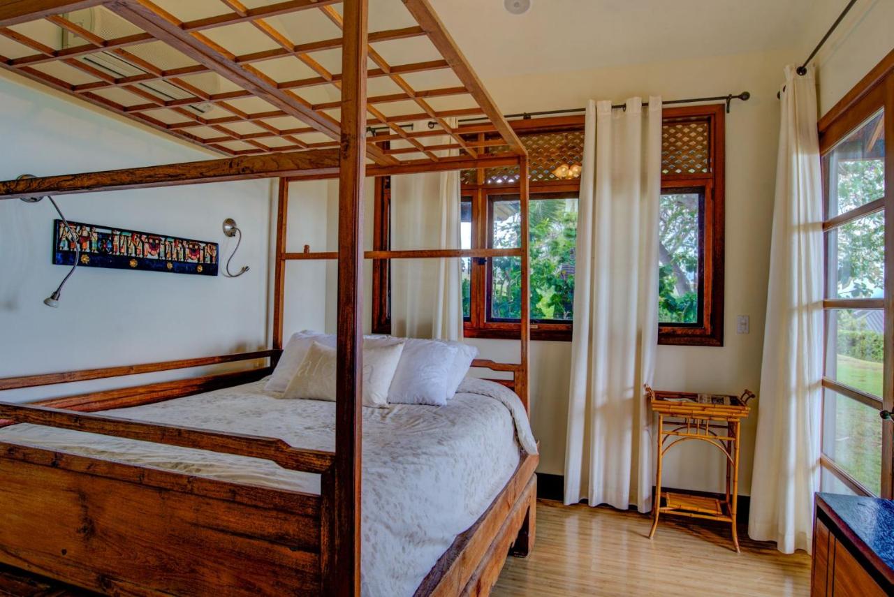 | Ho'oilo House