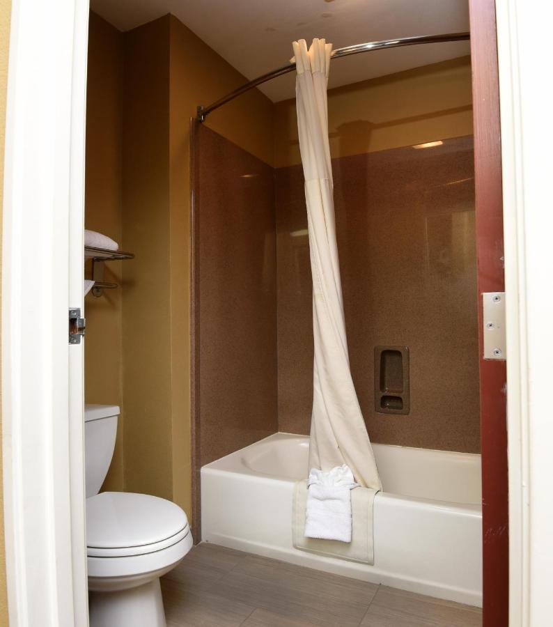 Queen Room with Two Queen Beds - Non-Smoking at Best Western Zachary Inn