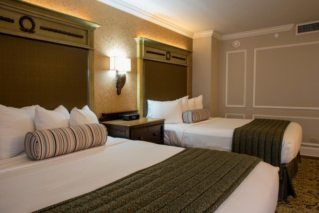 Deluxe Room with Two Queen Beds at Hotel St. Marie