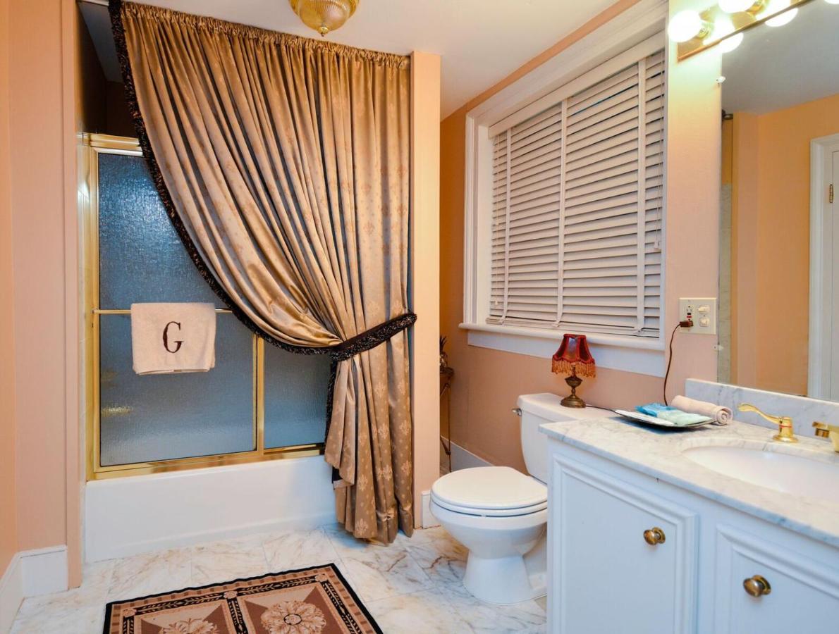 | Choctaw Hall Bed & Breakfast