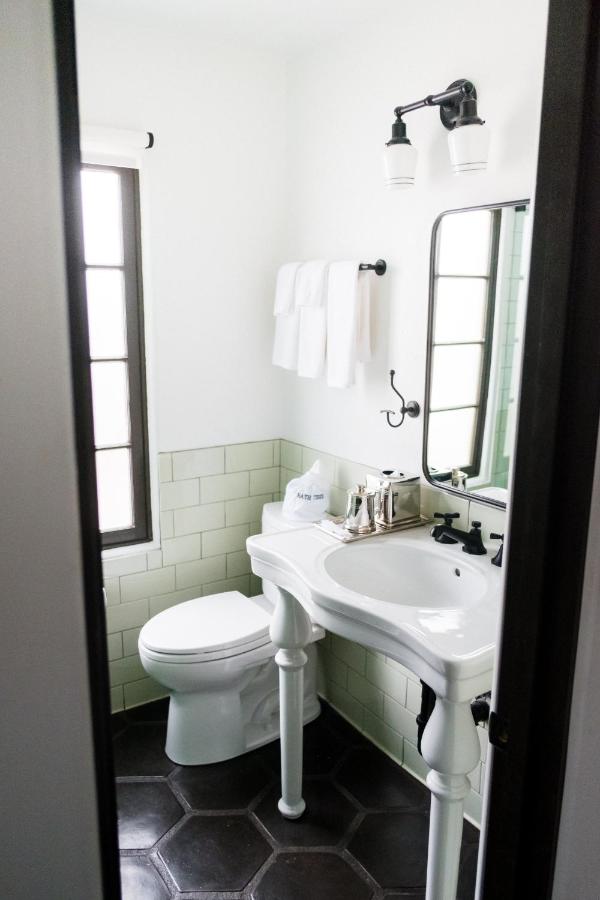 | Ingleside Inn - Adults Only