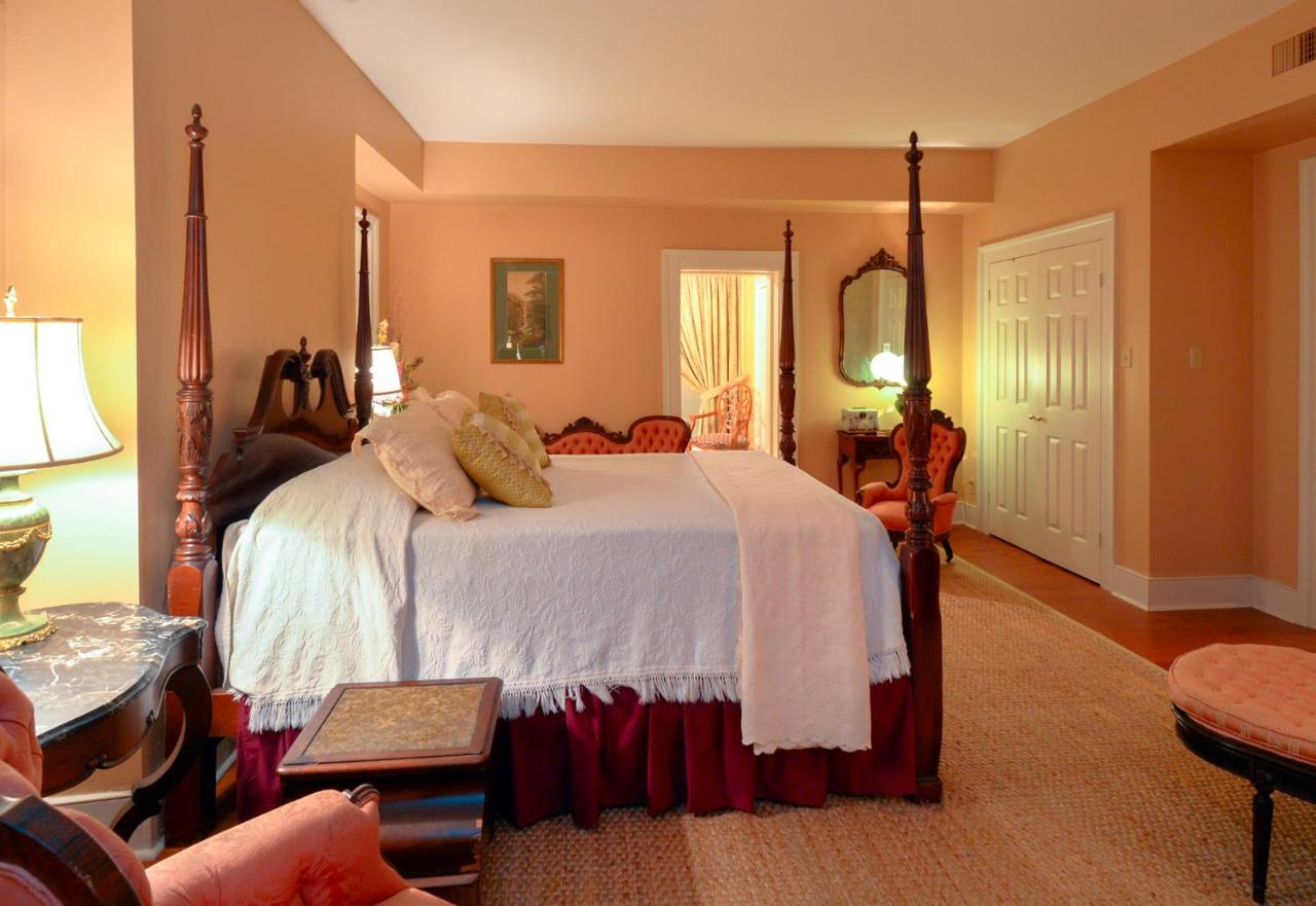 | Choctaw Hall Bed & Breakfast