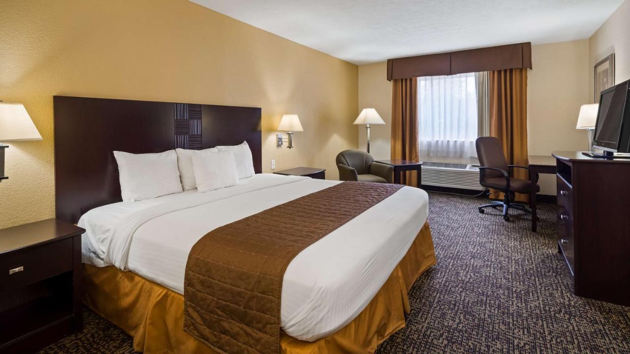 King Room - Non-Smoking at Best Western Inn