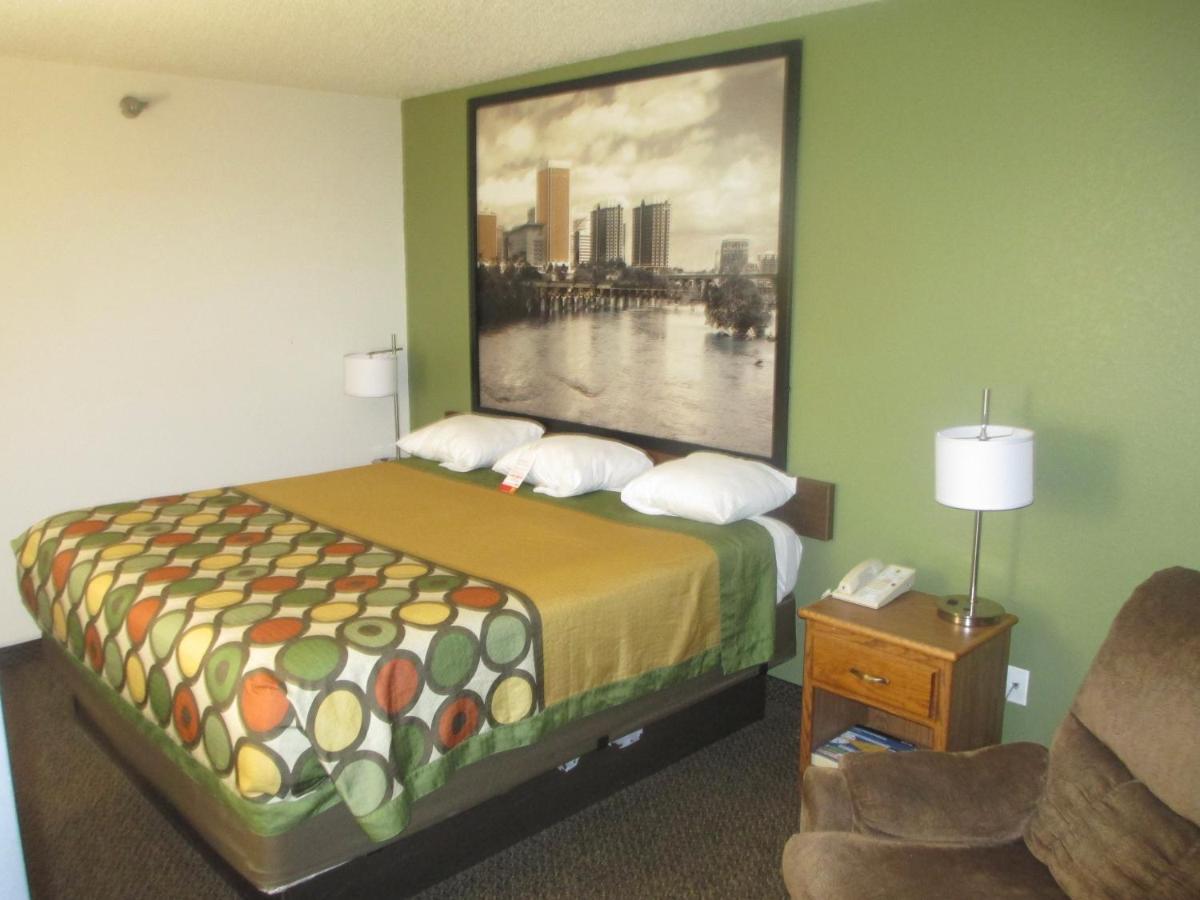 Studio Suite with Two Queen Beds - Non-Smoking at Super 8 by Wyndham Richmond/Chamberlayne Rd
