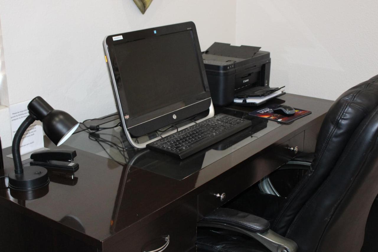  | O'Cairns Inn and Suites