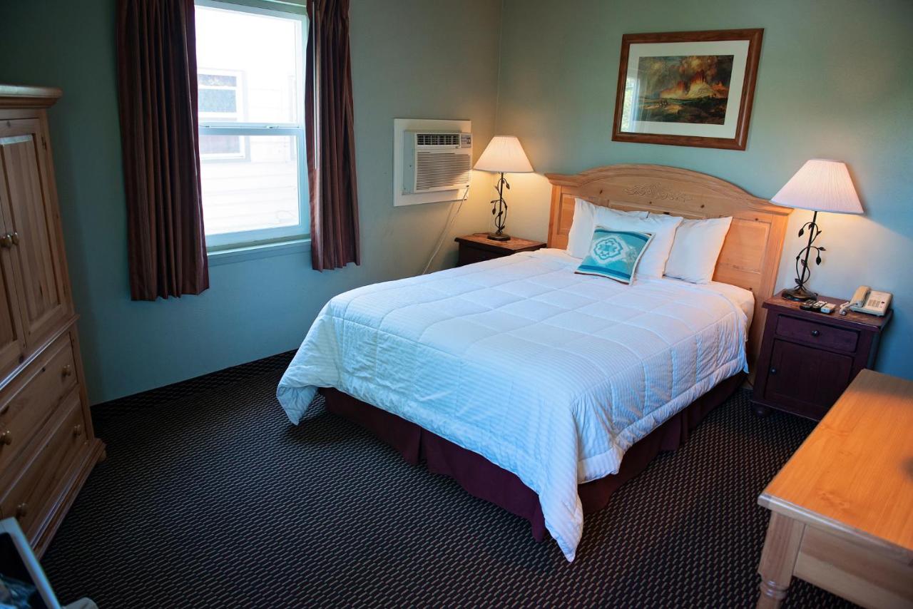  | Rugged Country Lodge
